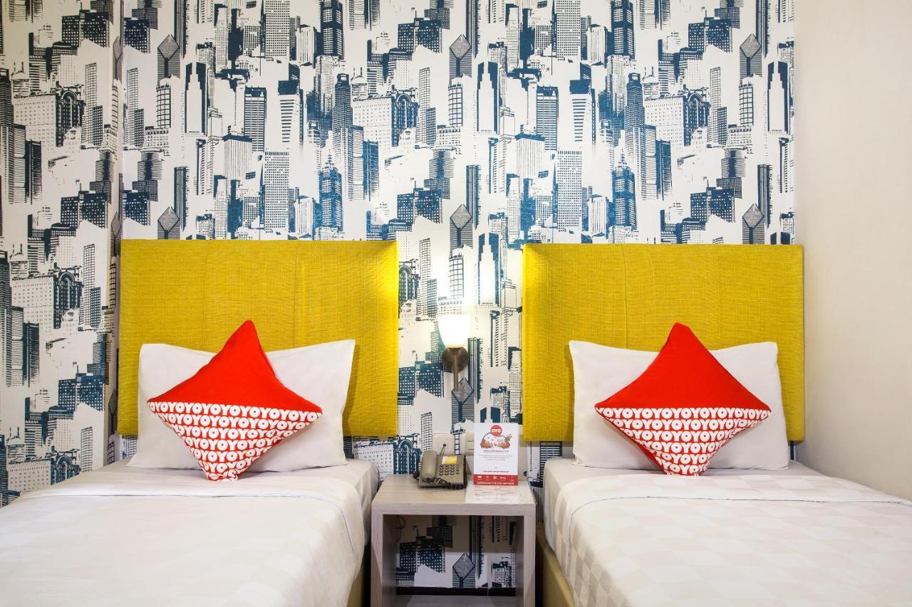 Oyo 119 Belvena Hotel Джакарта Екстериор снимка