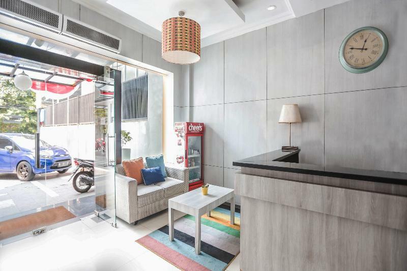 Oyo 119 Belvena Hotel Джакарта Екстериор снимка
